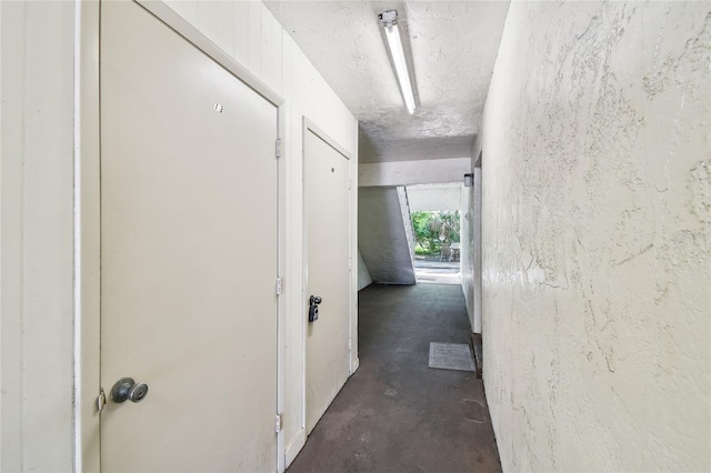 3415 Tricon Ln Unit 13, Holiday, FL 34691 - hall featuring concrete flooring
