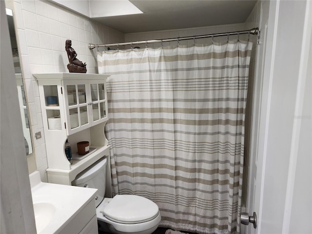 6356 7th Ave W Unit 6356, Bradenton, FL 34209 - full bath featuring vanity and curtained shower