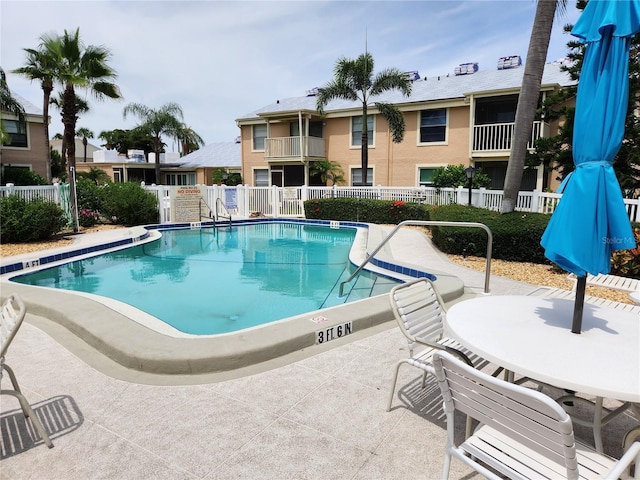 6356 7th Ave W Unit 6356, Bradenton, FL 34209 - community pool with a patio area