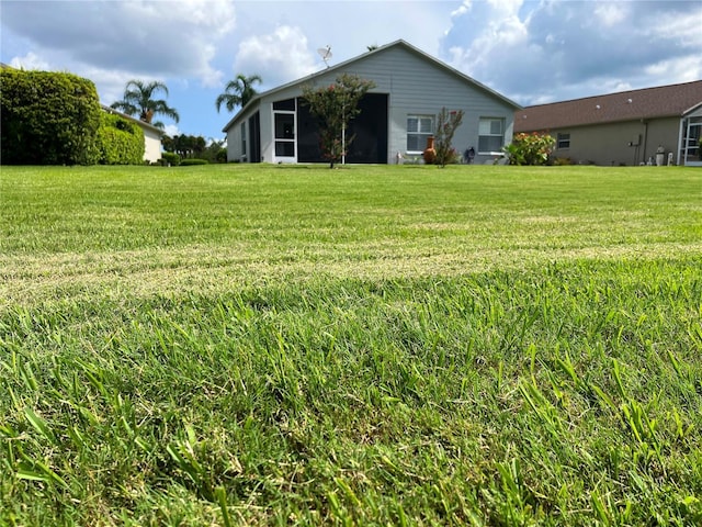 11802 Aintree Ct, Trinity, FL 34655 - view of green lawn