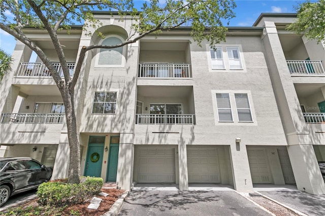 749 Mainsail Dr Unit 749, Tampa, FL 33602 - photo 1