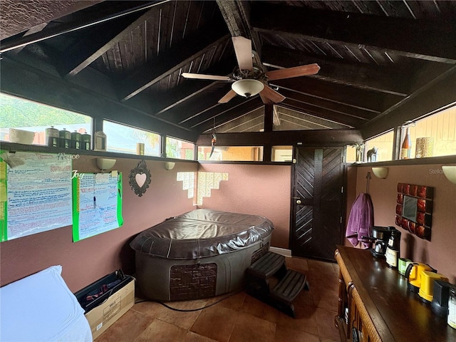 3411 Holland Dr, Brandon, FL 33511 - detailed view of ceiling fan