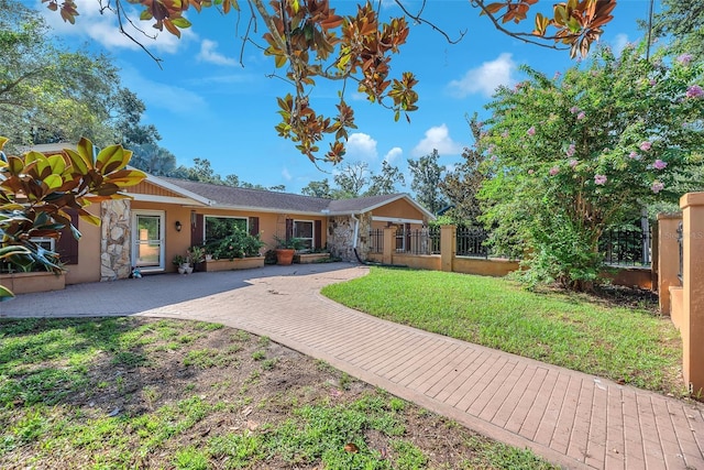 3411 Holland Dr, Brandon, FL 33511 - photo 6