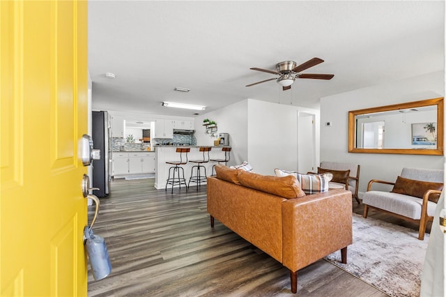 5624 63rd St N, Saint Petersburg, FL 33709 - photo 4
