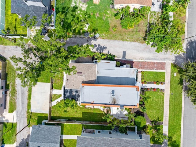 1570 48th Ave N, Saint Petersburg, FL 33703 - drone / aerial view