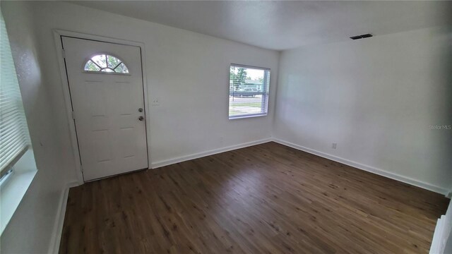 1221 30th St S, Saint Petersburg, FL 33712 - photo 2