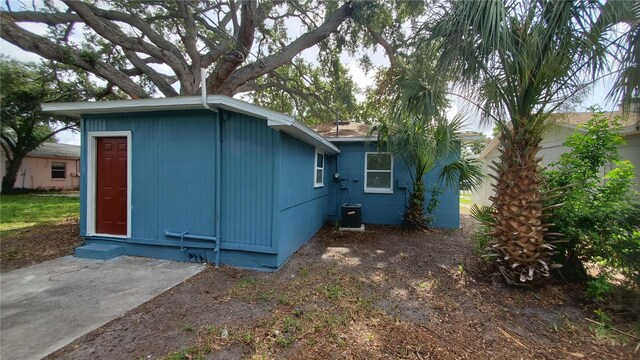 1221 30th St S, Saint Petersburg, FL 33712 - photo 10