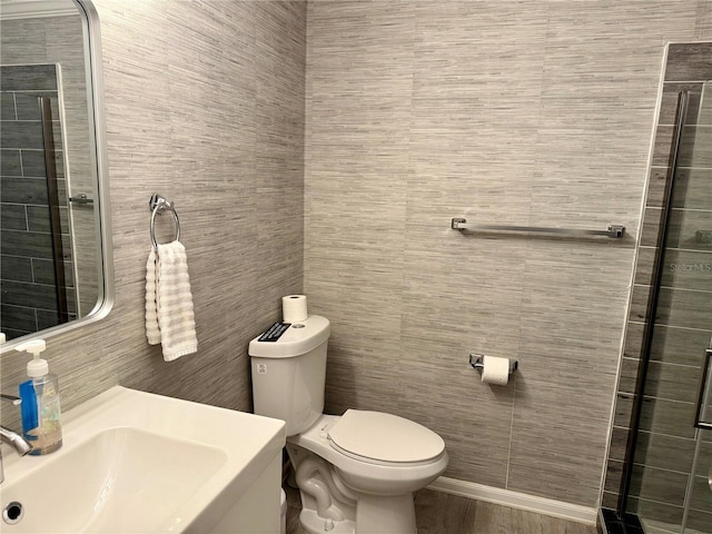 6801 34th Ave W, Bradenton, FL 34209 - full bathroom featuring toilet and a tile shower