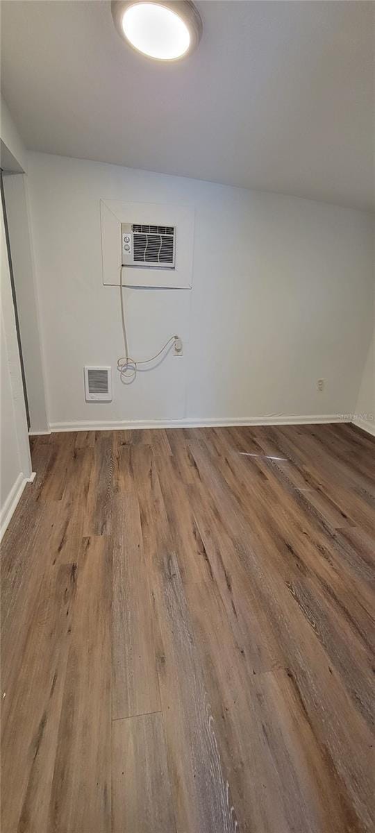 8009 N 11th St, Tampa, FL 33604 - photo 11