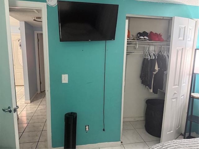 9705 Kingsburgh Ct, Tampa, FL 33615 - view of closet
