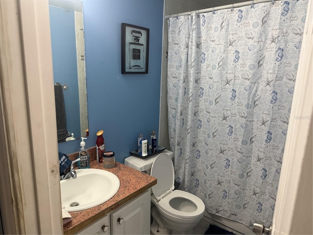 9705 Kingsburgh Ct, Tampa, FL 33615 - bathroom with vanity and a shower with curtain