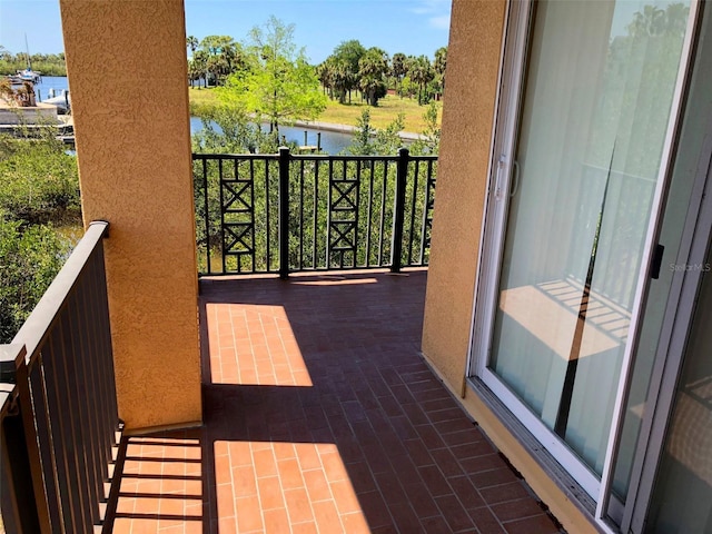 6517 Channelside Dr, New Port Richey, FL 34652 - balcony featuring a water view