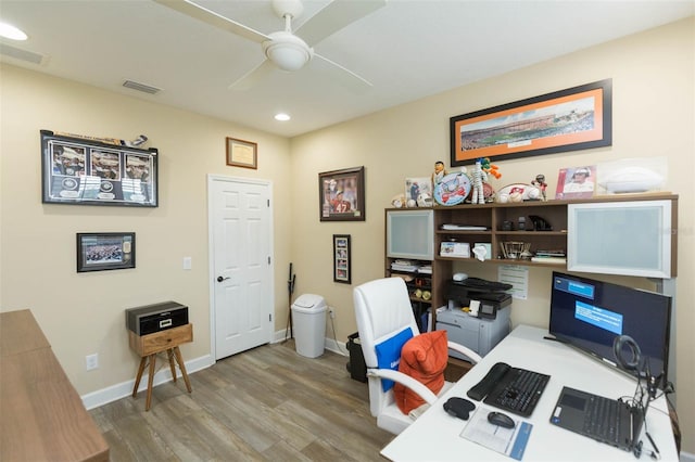 4691 Wandering Way, Wesley Chapel, FL 33544 - photo 43
