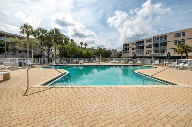 6399 Shoreline Dr Unit 4201, Saint Petersburg, FL 33708 - community pool with a patio area