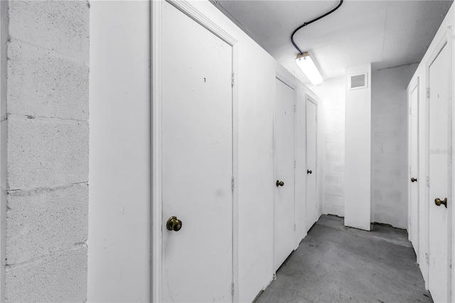 6399 Shoreline Dr Unit 4201, Saint Petersburg, FL 33708 - hallway with concrete flooring