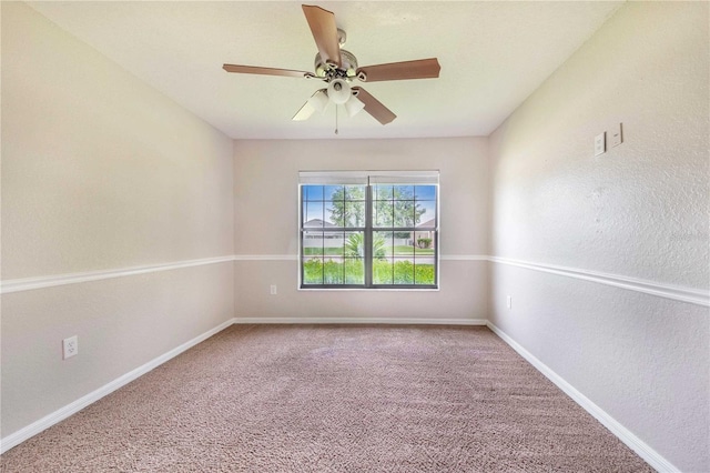 161 Oak Crossing Blvd, Auburndale, FL 33823 - carpeted empty room featuring a ceiling fan and a textured wall