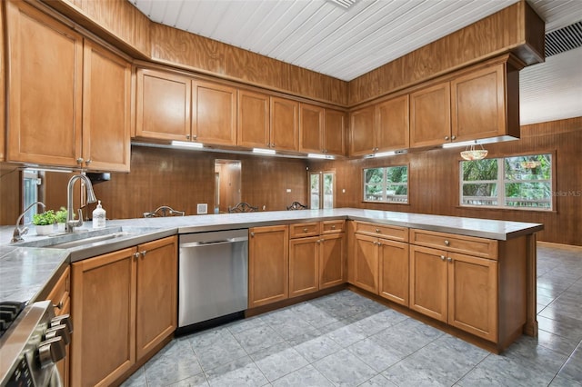1873 Wacassassa St, Tarpon Springs, FL 34689 - photo 28