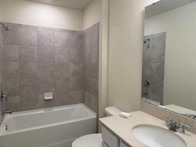 905 Rivers Crossing St, Clermont, FL 34714 - full bathroom with vanity and shower / bath combination
