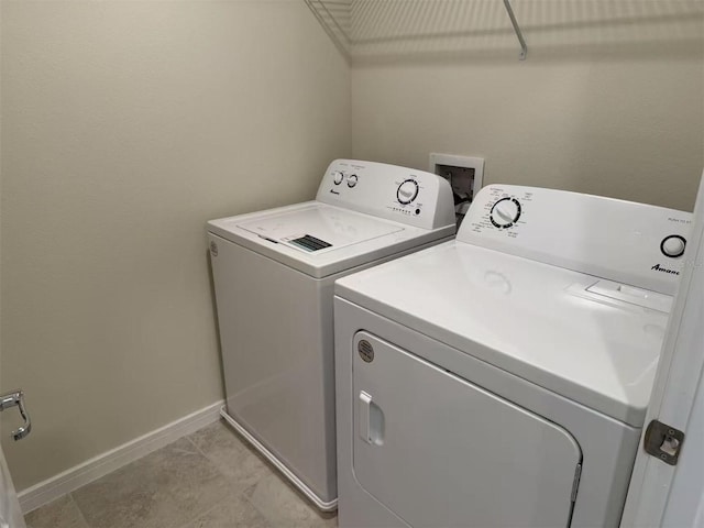 905 Rivers Crossing St, Clermont, FL 34714 - laundry area with independent washer and dryer and baseboards