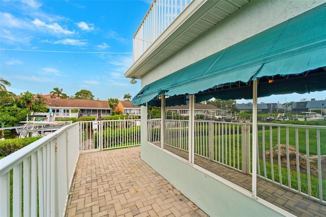 9410 Tara Cay Ct Unit 15, Seminole, FL 33776 - view of patio / terrace