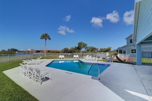 9410 Tara Cay Ct Unit 15, Seminole, FL 33776 - community pool featuring a patio area
