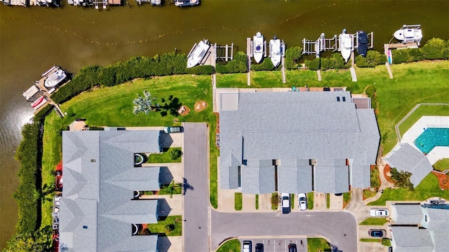 9410 Tara Cay Ct Unit 15, Seminole, FL 33776 - bird's eye view of a large body of water