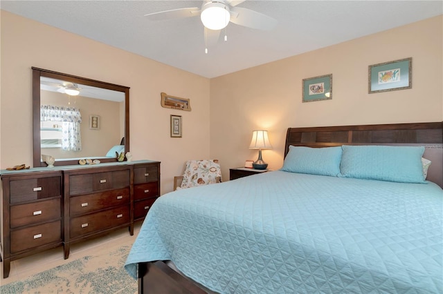 5319 Cordova Way S, Saint Petersburg, FL 33712 - bedroom featuring a ceiling fan