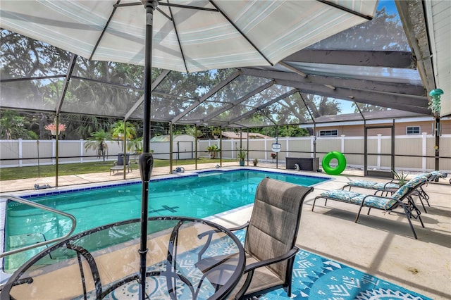 5319 Cordova Way S, Saint Petersburg, FL 33712 - view of swimming pool featuring a fenced backyard, a patio, a shed, and a lanai
