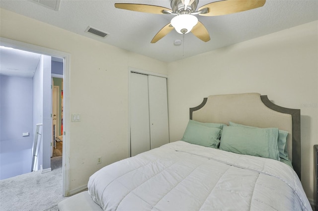 6314 Magnolia Trails Ln, Gibsonton, FL 33534 - carpeted bedroom with a closet and ceiling fan