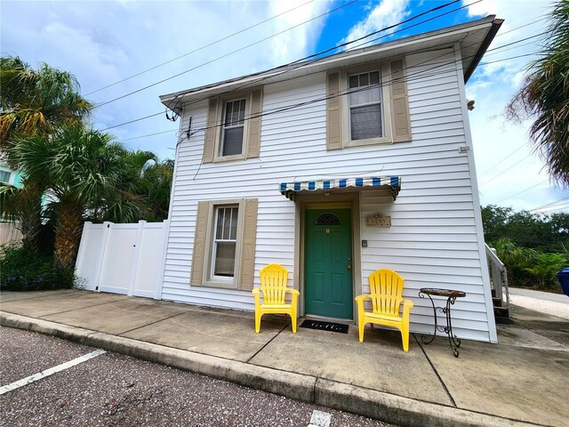 1205 Omaha Cir, Palm Harbor, FL 34683 - view of front of property with uncovered parking
