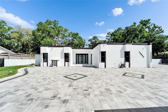 18852 Tracer Dr, Lutz, FL 33549 - view of front facade featuring stucco siding