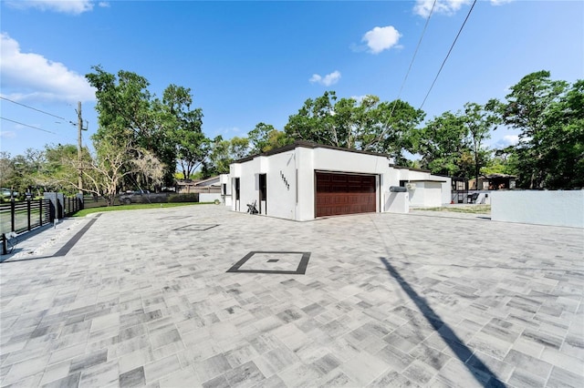 18852 Tracer Dr, Lutz, FL 33549 - view of garage