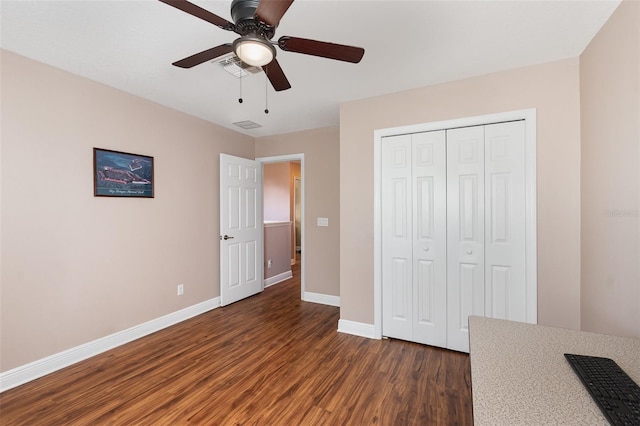 1395 Alston Bay Blvd, Apopka, FL 32703 - unfurnished bedroom with dark wood-style floors, a closet, and ceiling fan