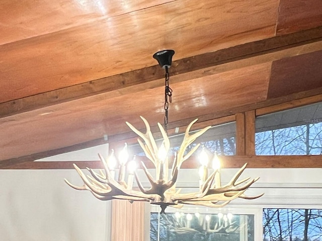 123 Rocky Rd, Lackawaxen, PA 18435 - detailed view of a chandelier
