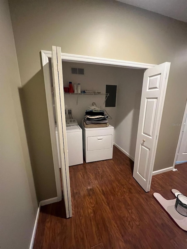 123 Rocky Rd, Lackawaxen, PA 18435 - laundry area featuring washer and clothes dryer and dark wood-type flooring