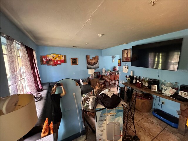 6951 NW 5th Ct, Miami, FL 33150 - living area with tile patterned floors