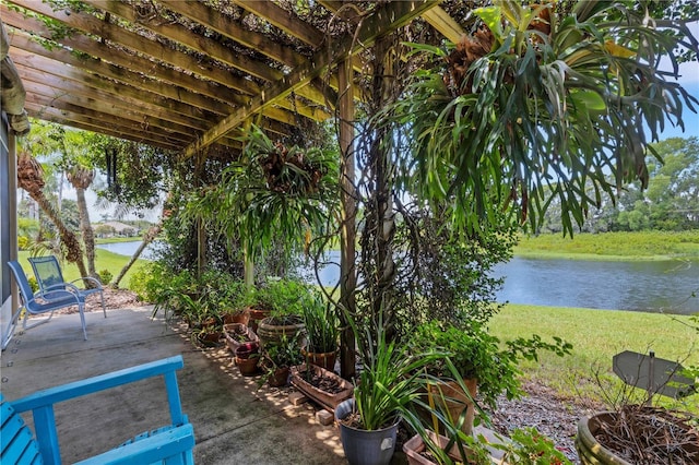 3503 92nd Ave E, Parrish, FL 34219 - view of patio / terrace featuring a water view