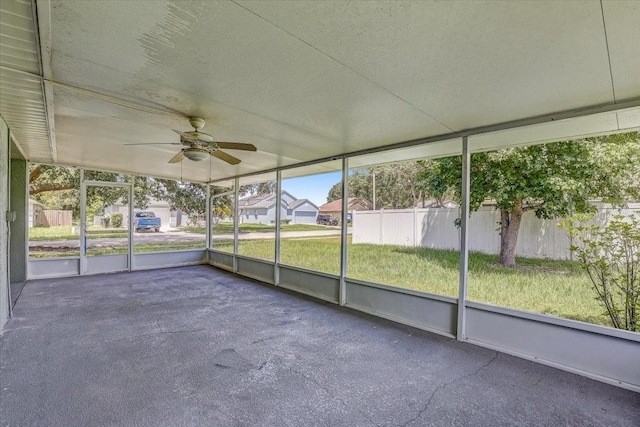 1462 Lake Shore Ranch Dr, Seffner, FL 33584 - unfurnished sunroom with a ceiling fan