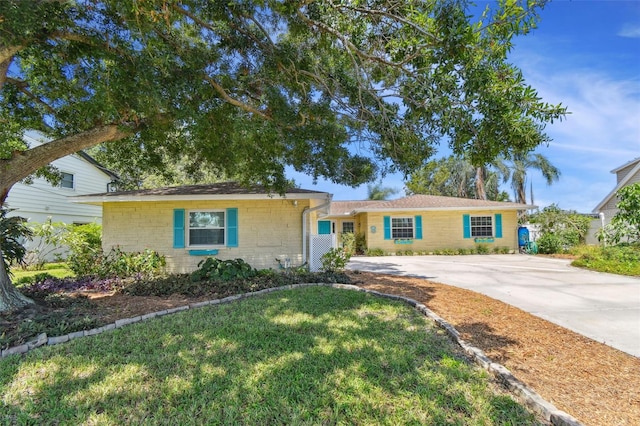 4624 Bay Crest Dr, Tampa, FL 33615 - photo 2