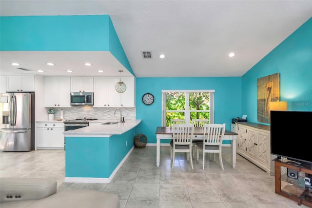 705 Lighthouse Dr, Tarpon Springs, FL 34689 - photo 9