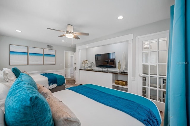 4545 Harbor Hills Dr, Largo, FL 33770 - bedroom featuring a ceiling fan, recessed lighting, and wood finished floors