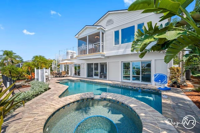 4545 Harbor Hills Dr, Largo, FL 33770 - view of pool featuring a pool with connected hot tub and a patio
