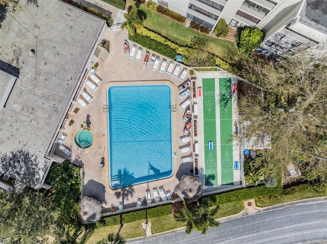 2617 Cove Cay Dr Unit 706, Clearwater, FL 33760 - aerial view of a pool area