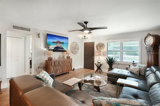 5085 1st St NE Unit 143, Saint Petersburg, FL 33703 - photo 3