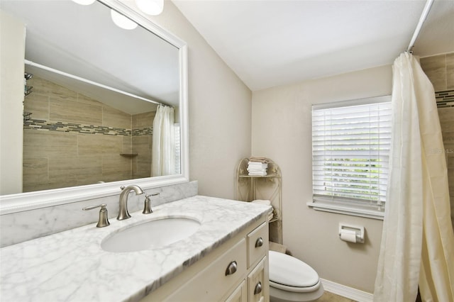 12835 74th Ave, Seminole, FL 33776 - full bath featuring vaulted ceiling, vanity, and tiled shower