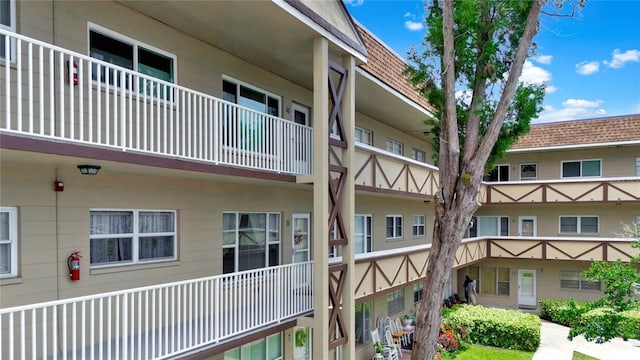 2463 Brazilia Dr Unit 31, Clearwater, FL 33763 - photo 3