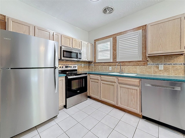 1136 Drew St, Clearwater, FL 33755 - photo 27