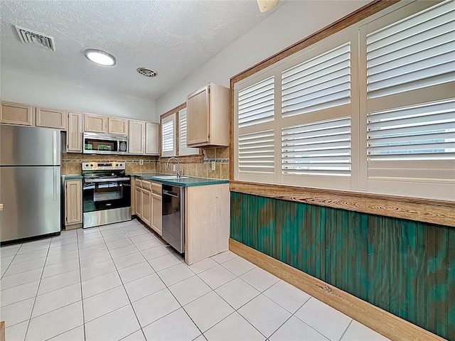 1136 Drew St, Clearwater, FL 33755 - photo 34