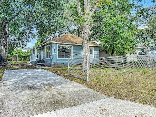 8614 N Orangeview Ave, Tampa, FL 33617 - photo 1