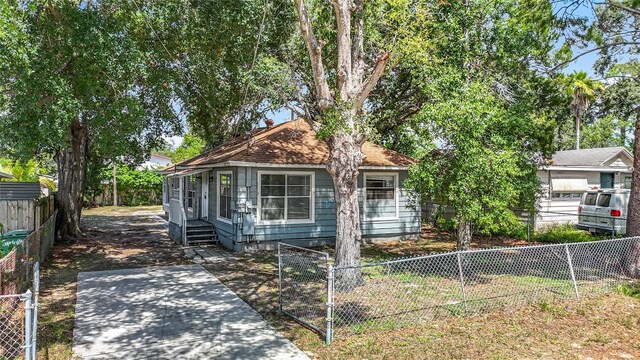 8614 N Orangeview Ave, Tampa, FL 33617 - photo 6